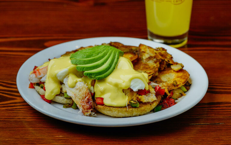 Pacific Crab Benedict 